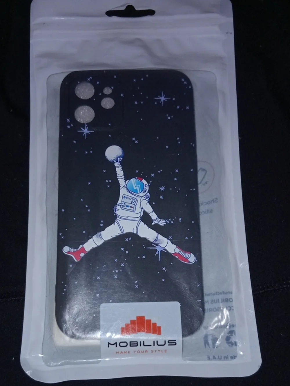 Iphone 11 Pro Max Black Astronaut Graphic Phone Case - Black